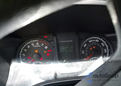 2017 Toyota Tacoma Sr V6 z USA, uszkodzony, nr VIN 5TFCZ5AN9HX121509